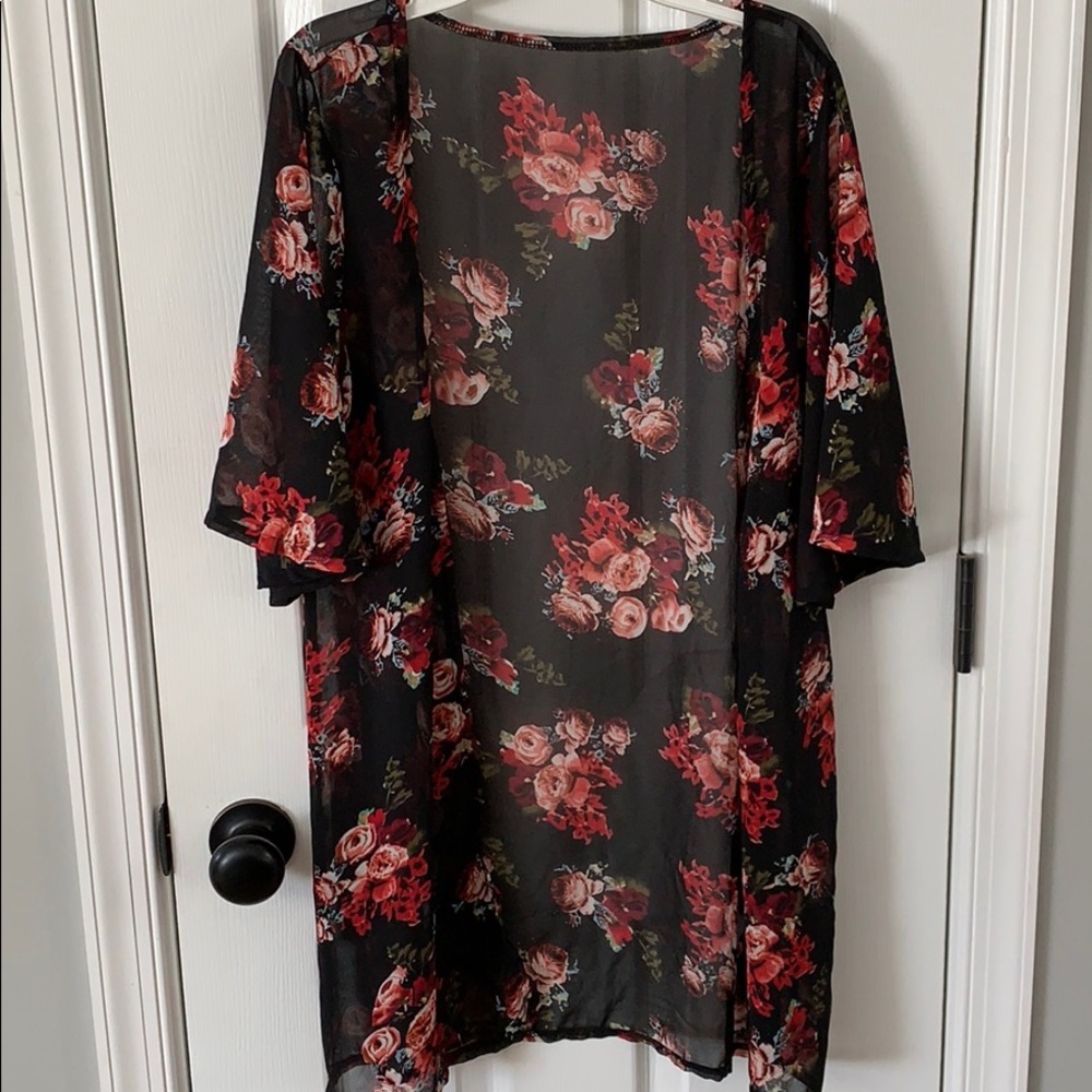 Sheer black rose design short sleeve cardigan